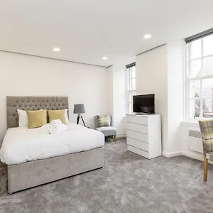 Apartment Refurbished Studio Next To The Royal Mile, Edinburgh