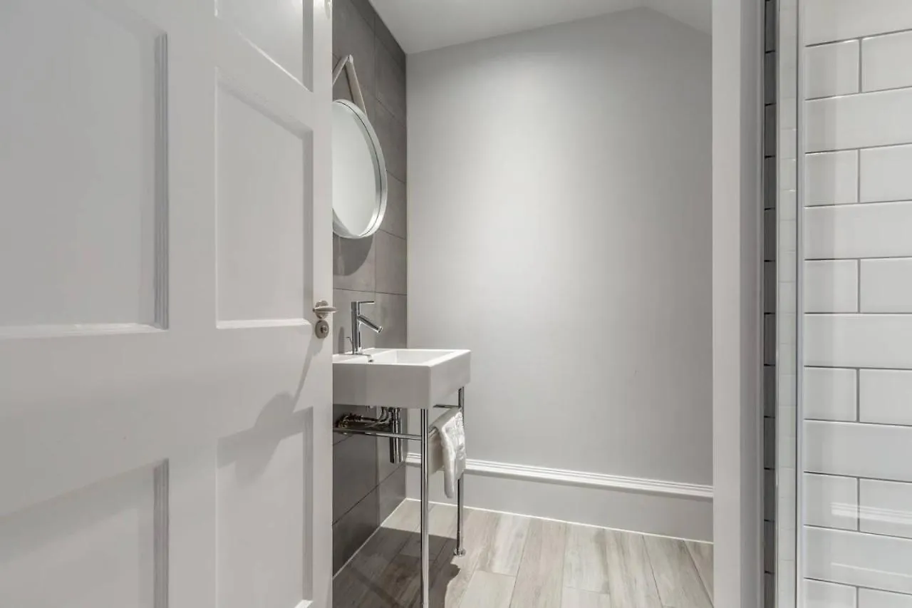 Joivy Luxurious 2Br Home Near Haymarket Station Edinburgh United Kingdom